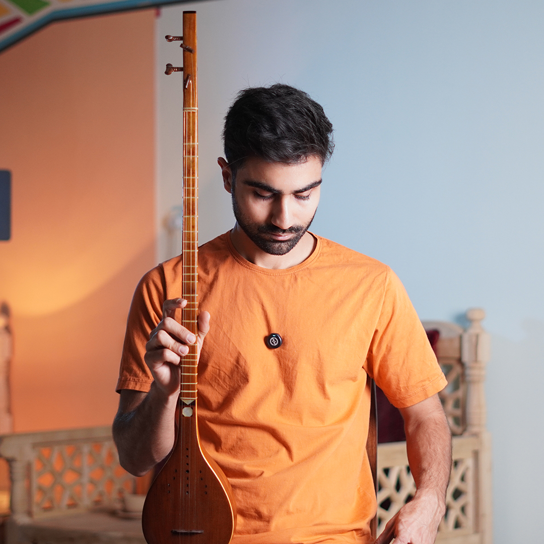 omid kordestani setar teacher امید کردستانی مدرس سه تار